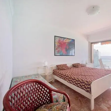 Flat Rossi Lägenhet